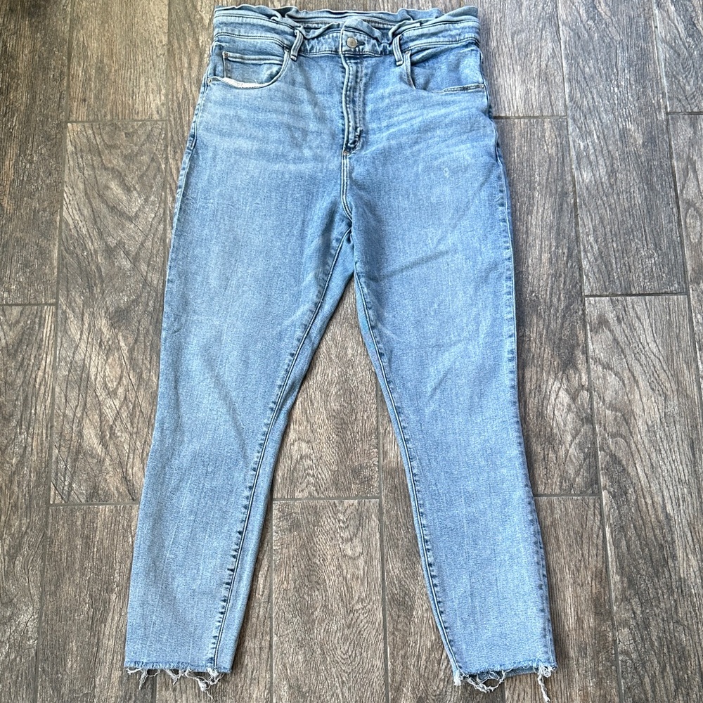 Abercrombie & Fitch Ultra High Rise Super Skinny Ankle Jeans Womens Size 33 / 16